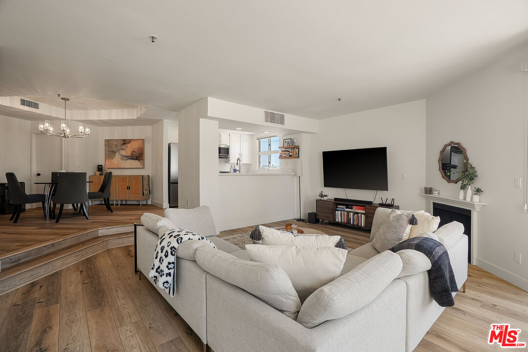 255 Main St Unit: 101