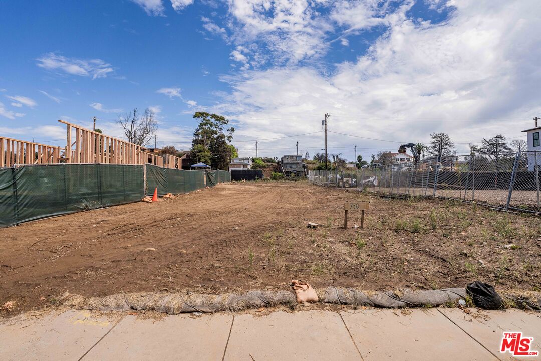 758 Radcliffe Ave
