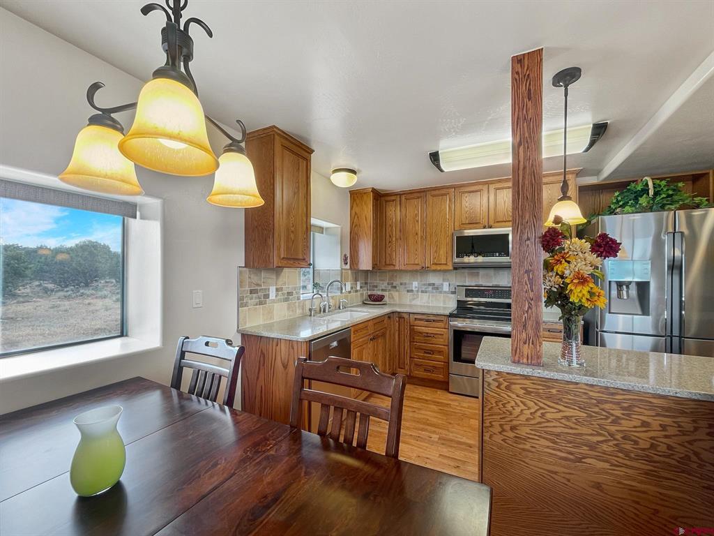 2984 Black Canyon Road