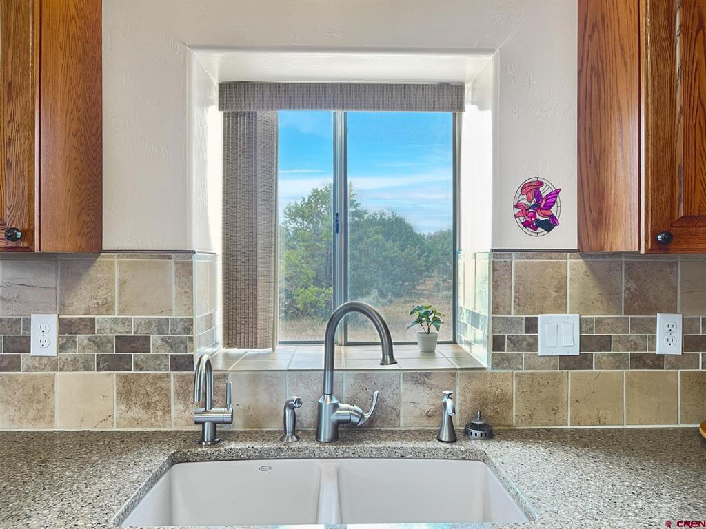 2984 Black Canyon Road