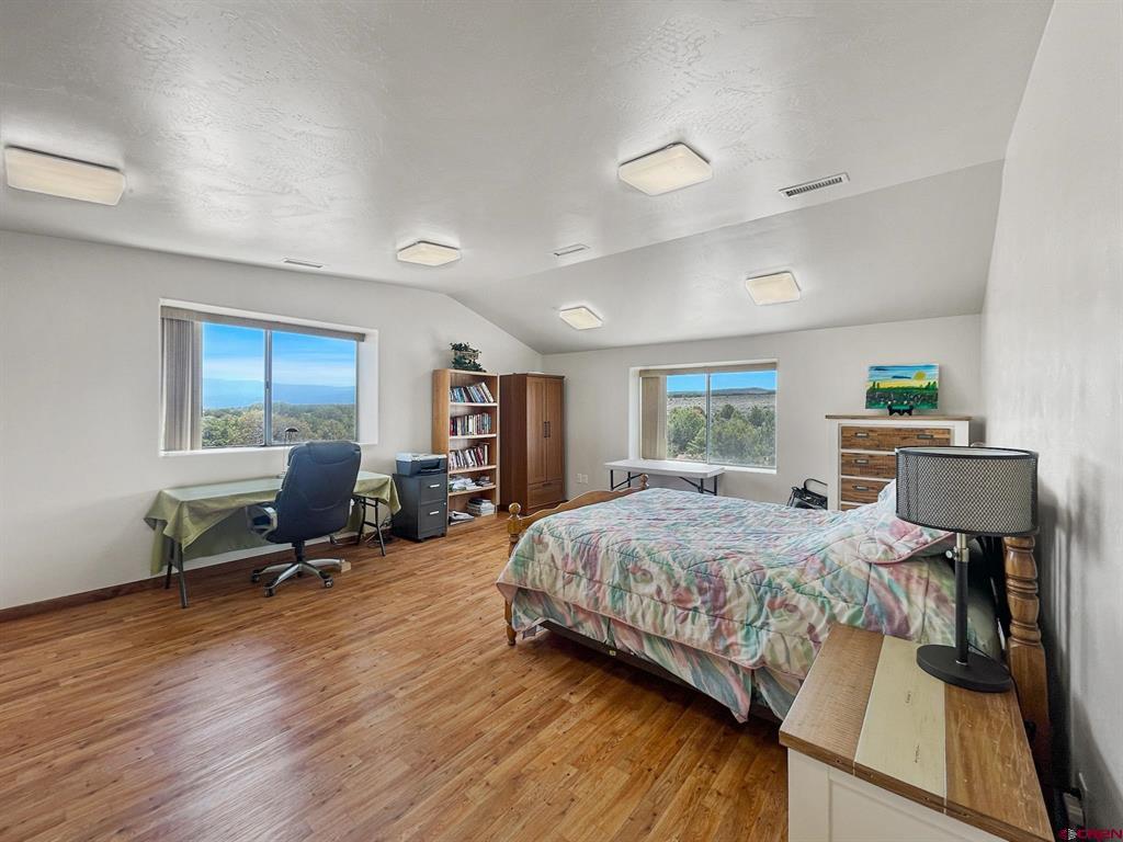 2984 Black Canyon Road