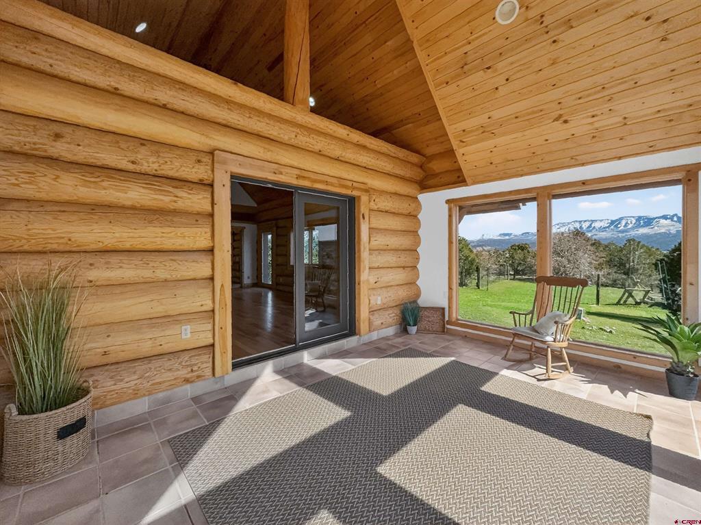 1830 Black Canyon Road