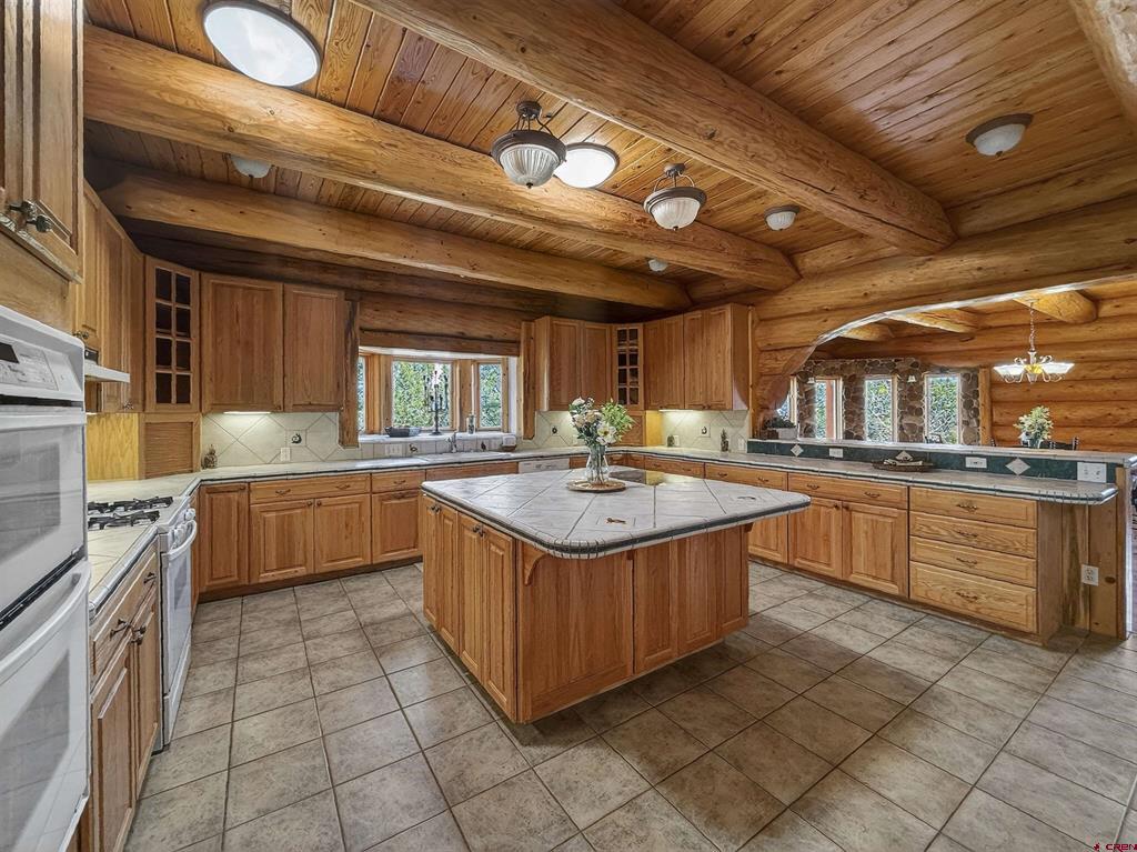 1830 Black Canyon Road