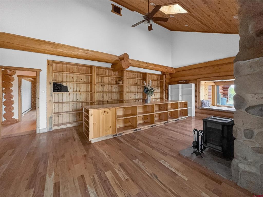 1830 Black Canyon Road