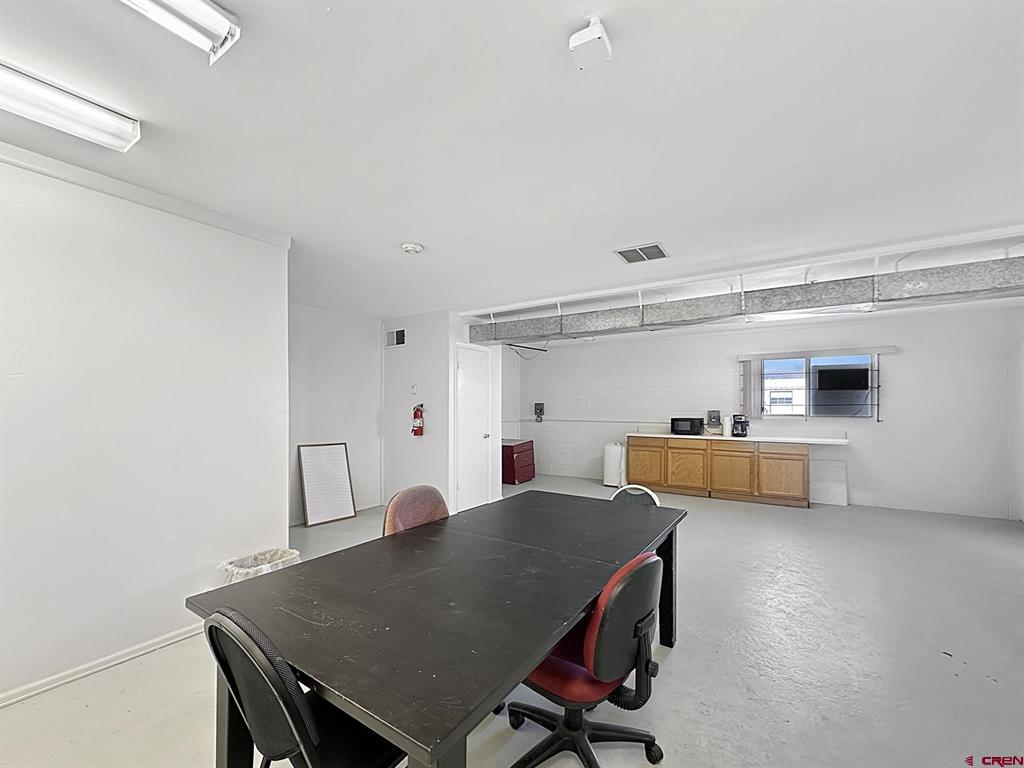 685 Industrial Boulevard
