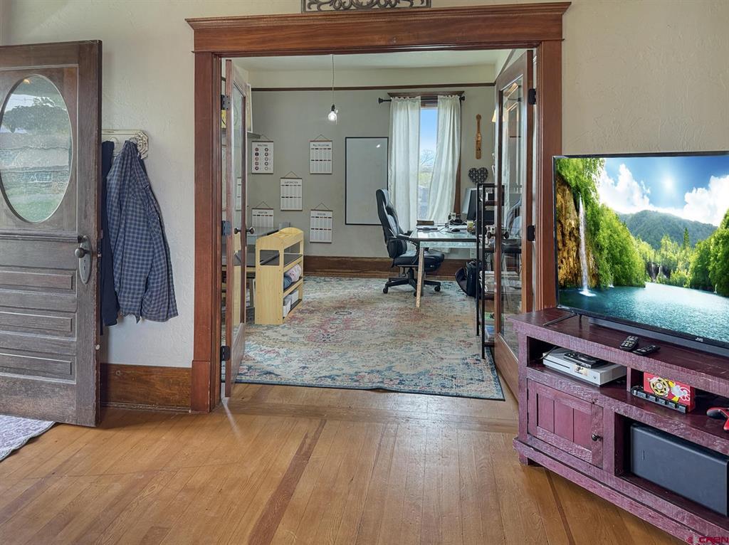 20570 Iris Road