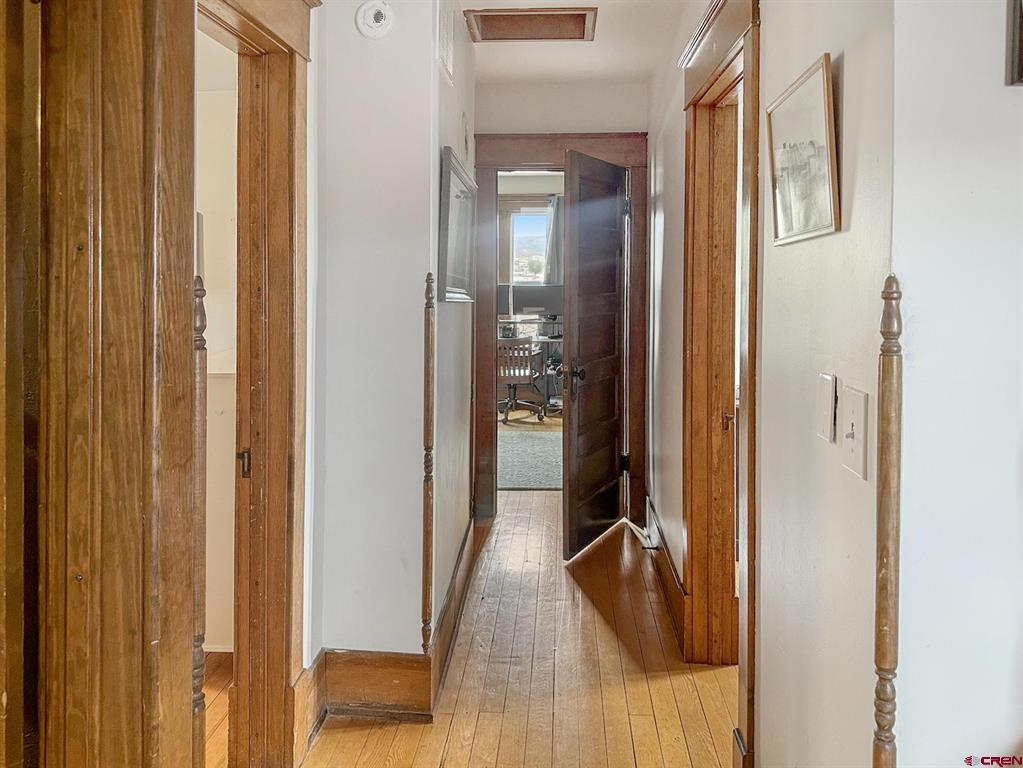 20570 Iris Road
