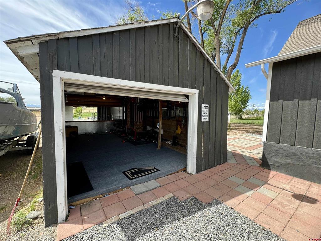 20570 Iris Road