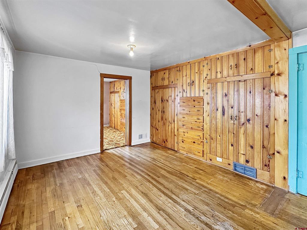 210 Poplar Avenue