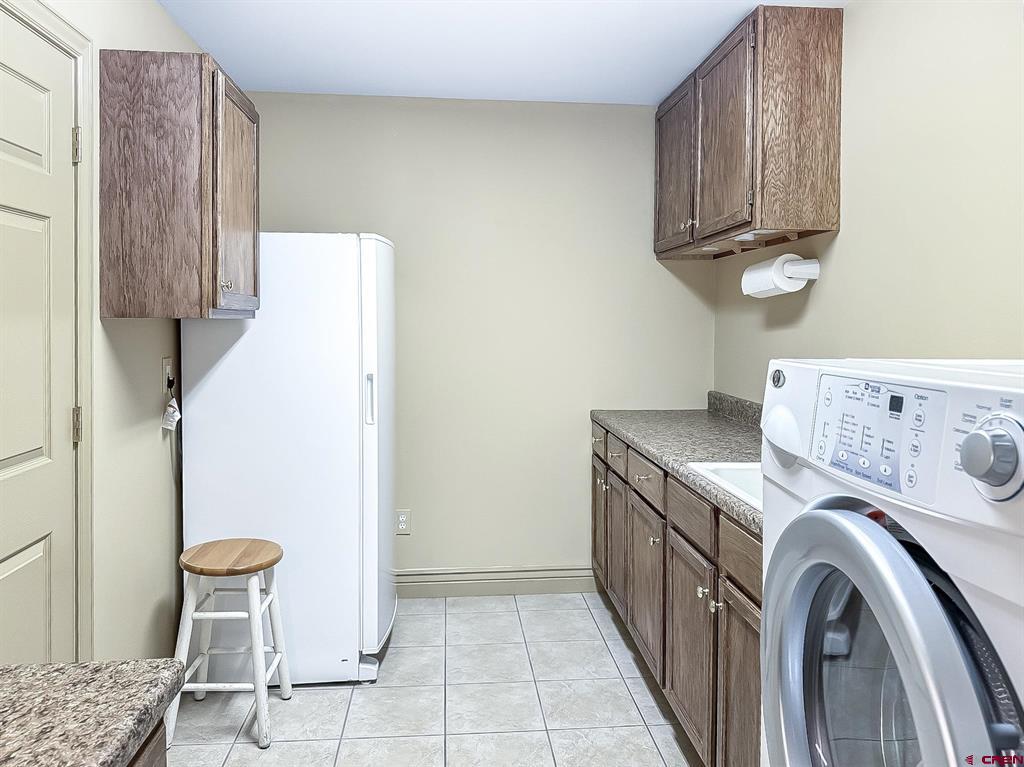 15364 Amsbury Road