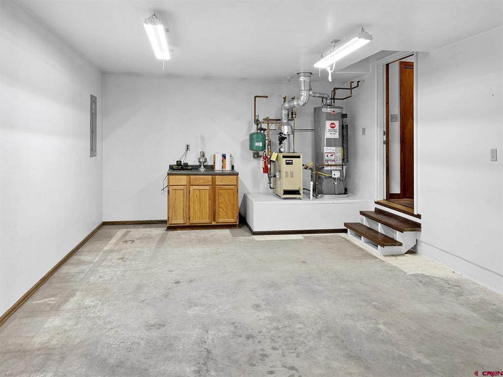 387 E Main Street