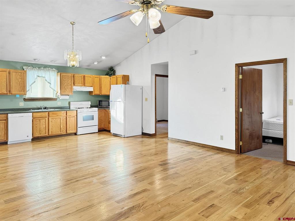 387 E Main Street