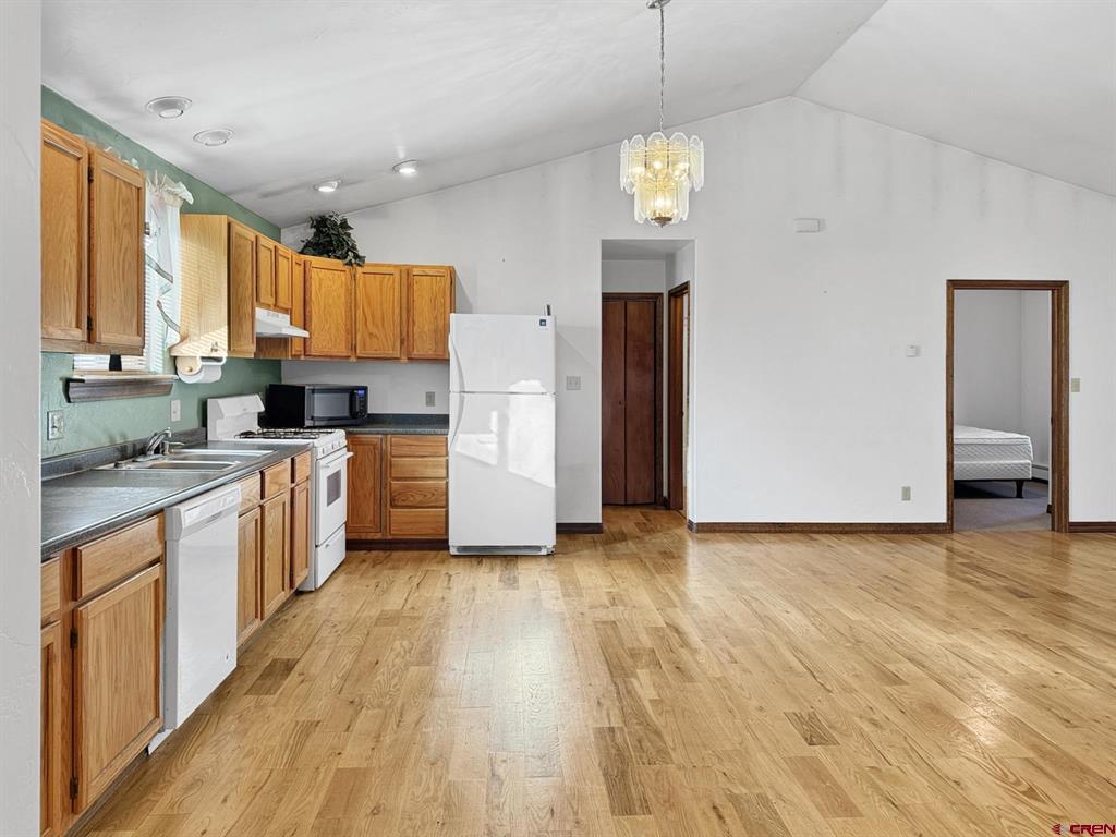 387 E Main Street