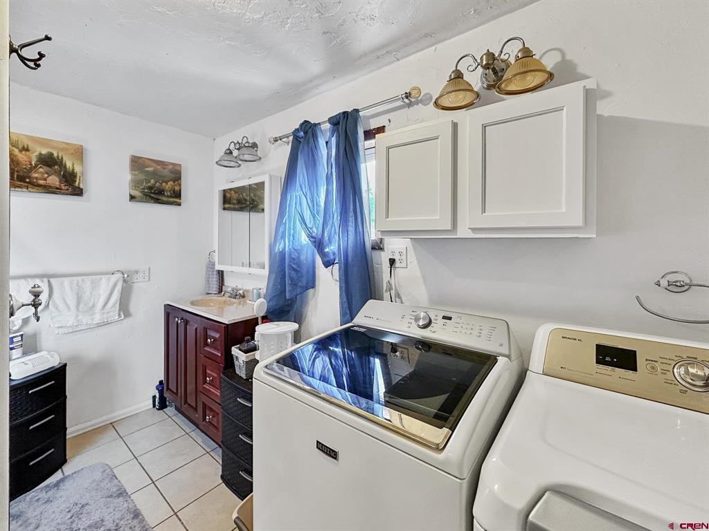 201 Box Elder Avenue Unit: 4
