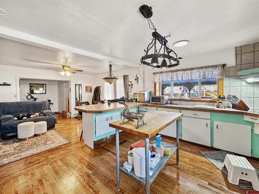 201 Box Elder Avenue Unit: 4