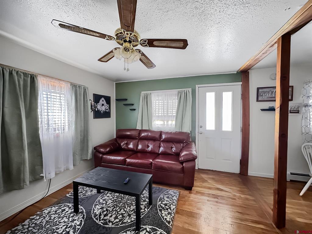 201 Box Elder Avenue Unit: 4