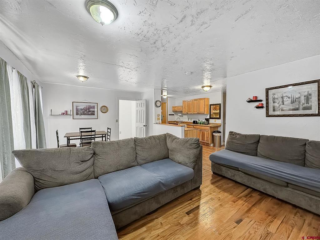 201 Box Elder Avenue Unit: 4