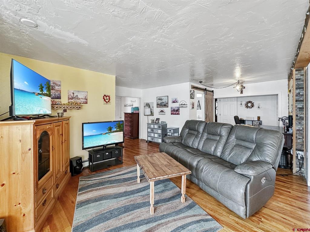 201 Box Elder Avenue Unit: 4