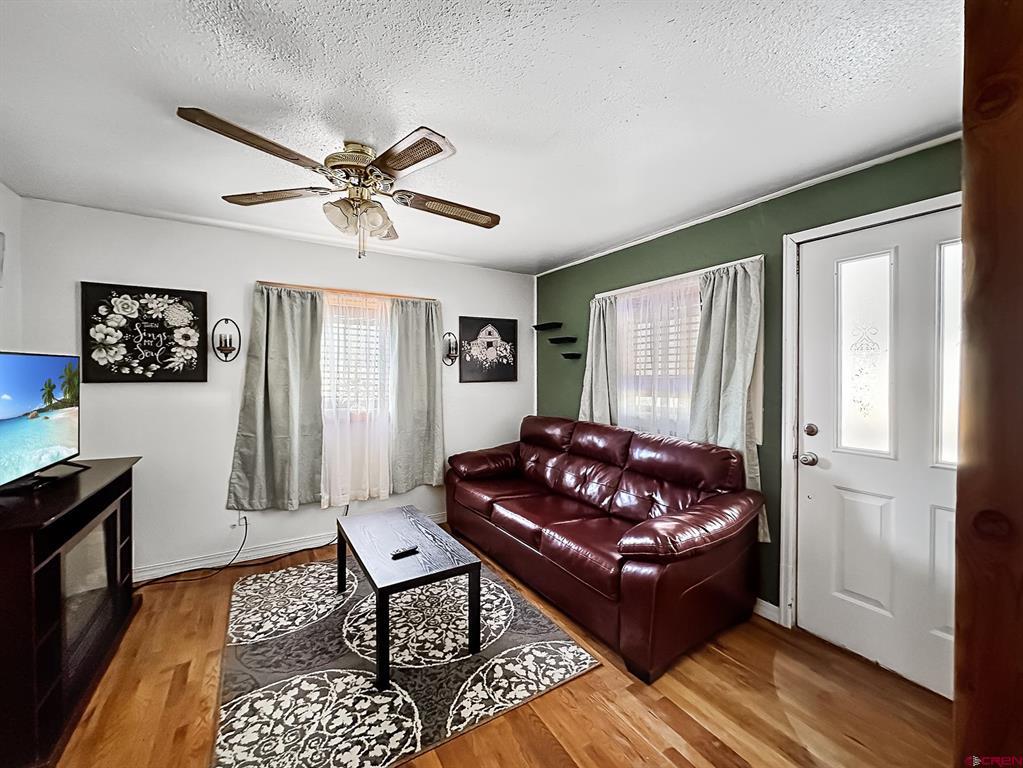 201 Box Elder Avenue Unit: 4