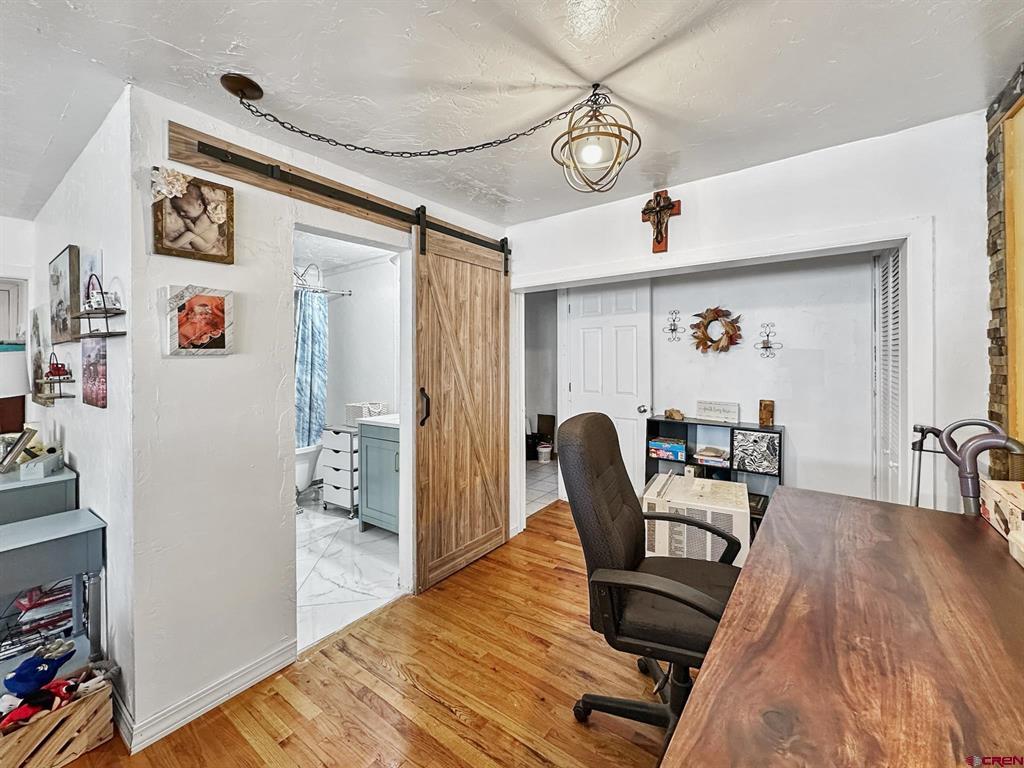 201 Box Elder Avenue Unit: 4