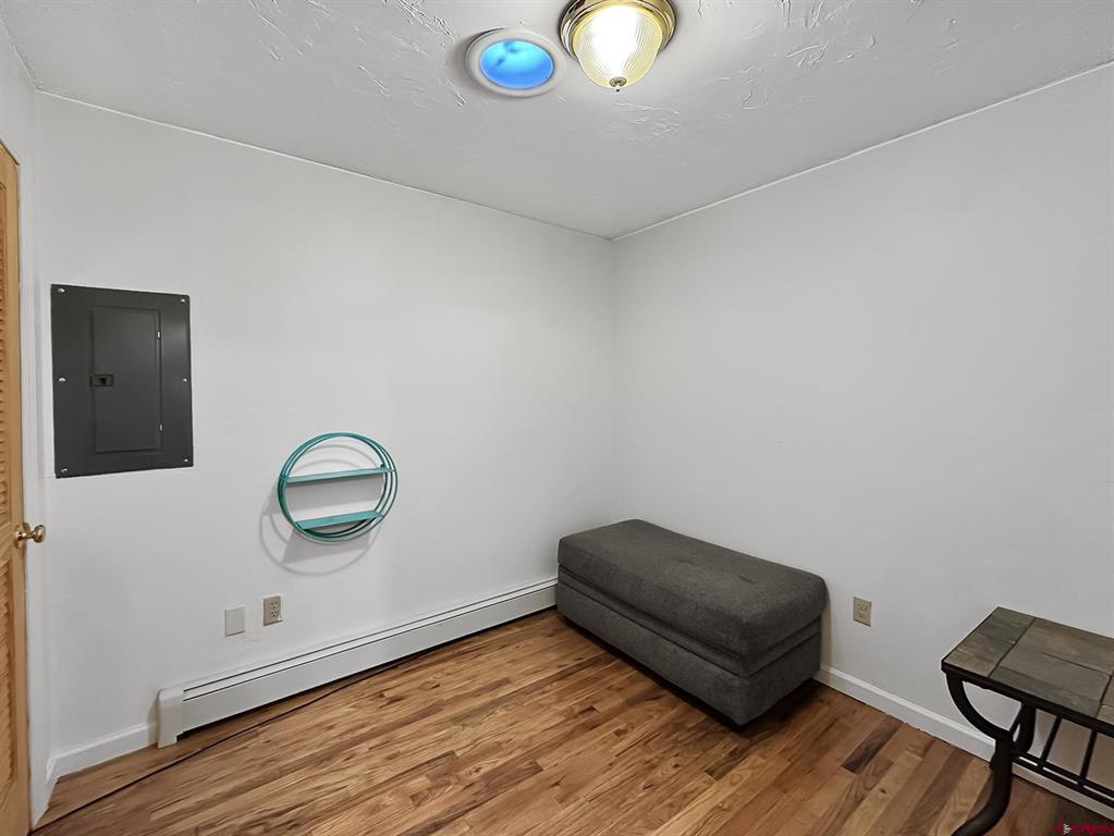 201 Box Elder Avenue Unit: 4