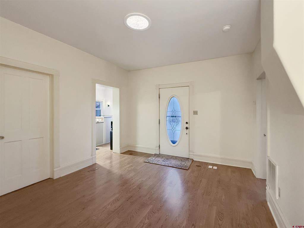 127 Niagara Avenue