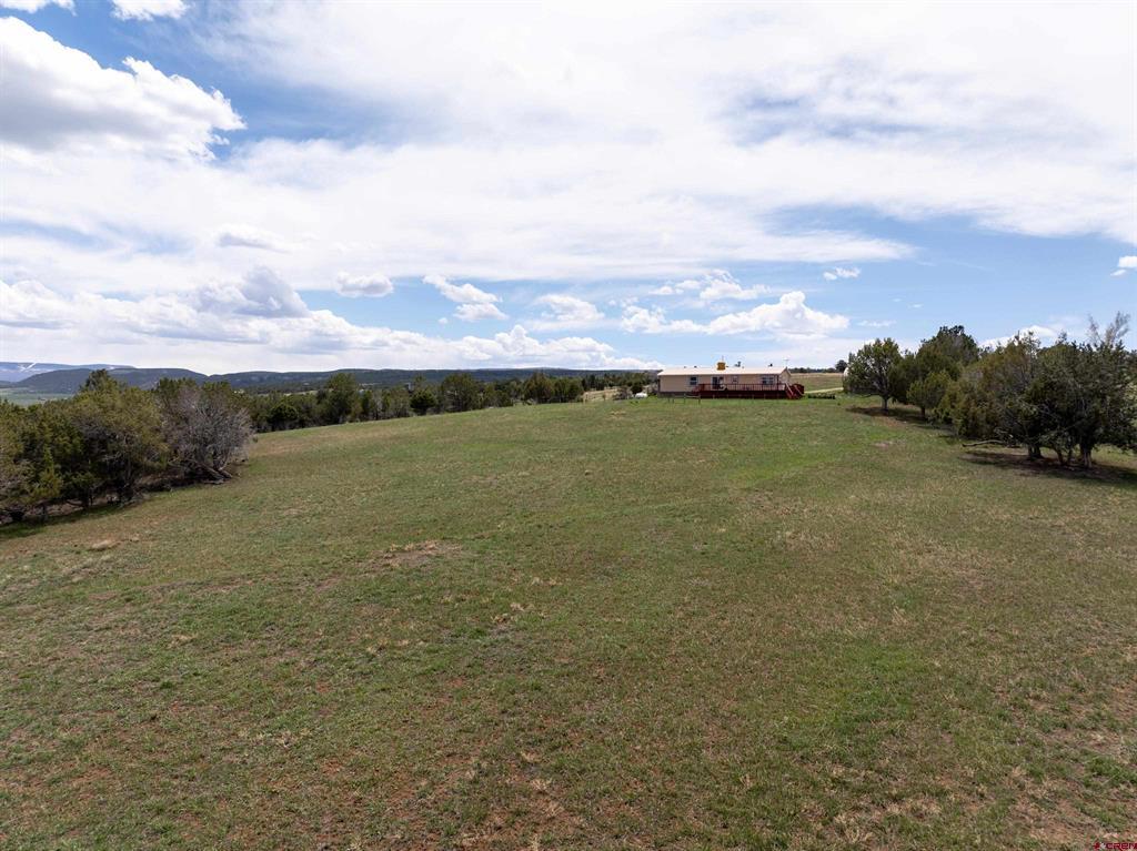 1438 Lakeview Road