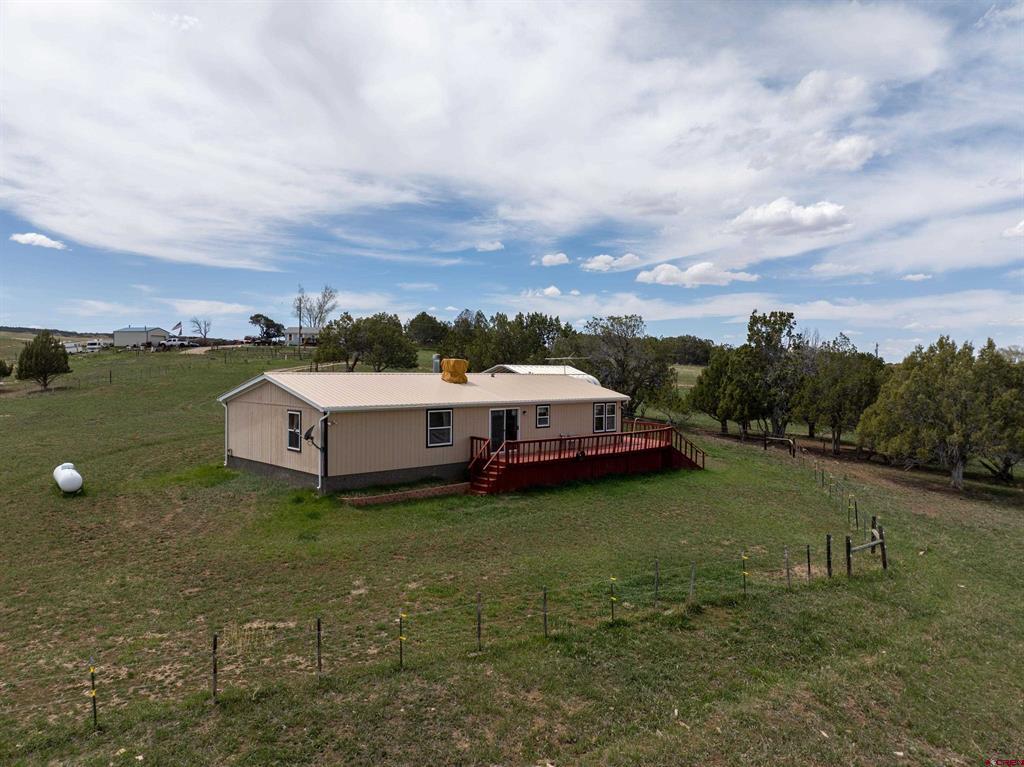 1438 Lakeview Road