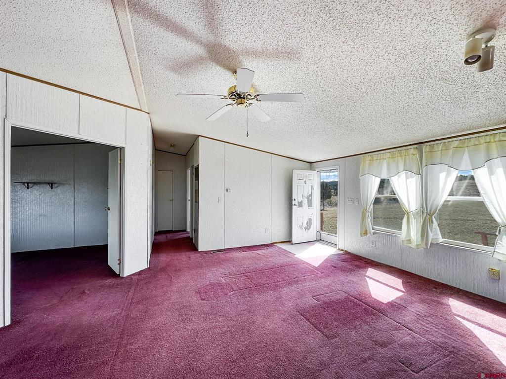 1438 Lakeview Road