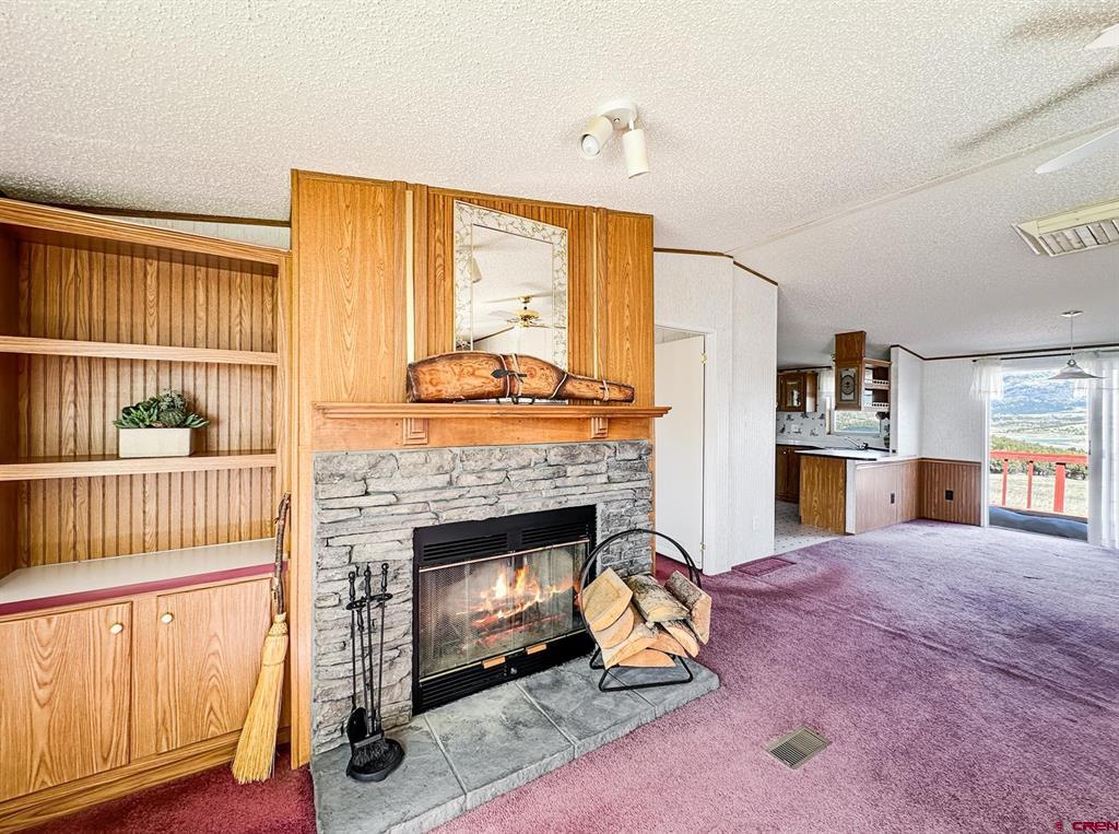 1438 Lakeview Road