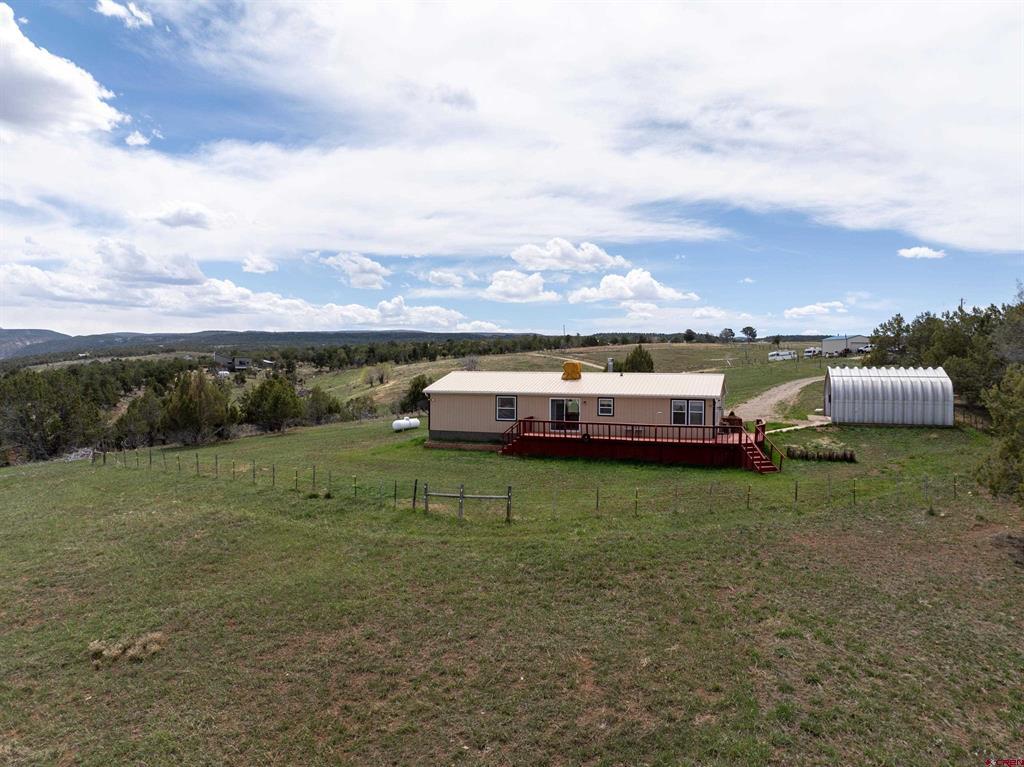 1438 Lakeview Road