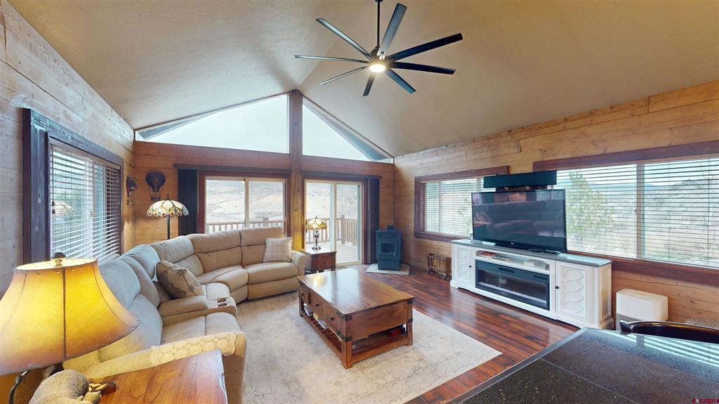 10696 Hidden Springs Road