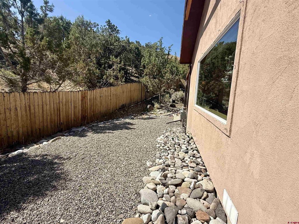 13693 Ragged Mountain Drive