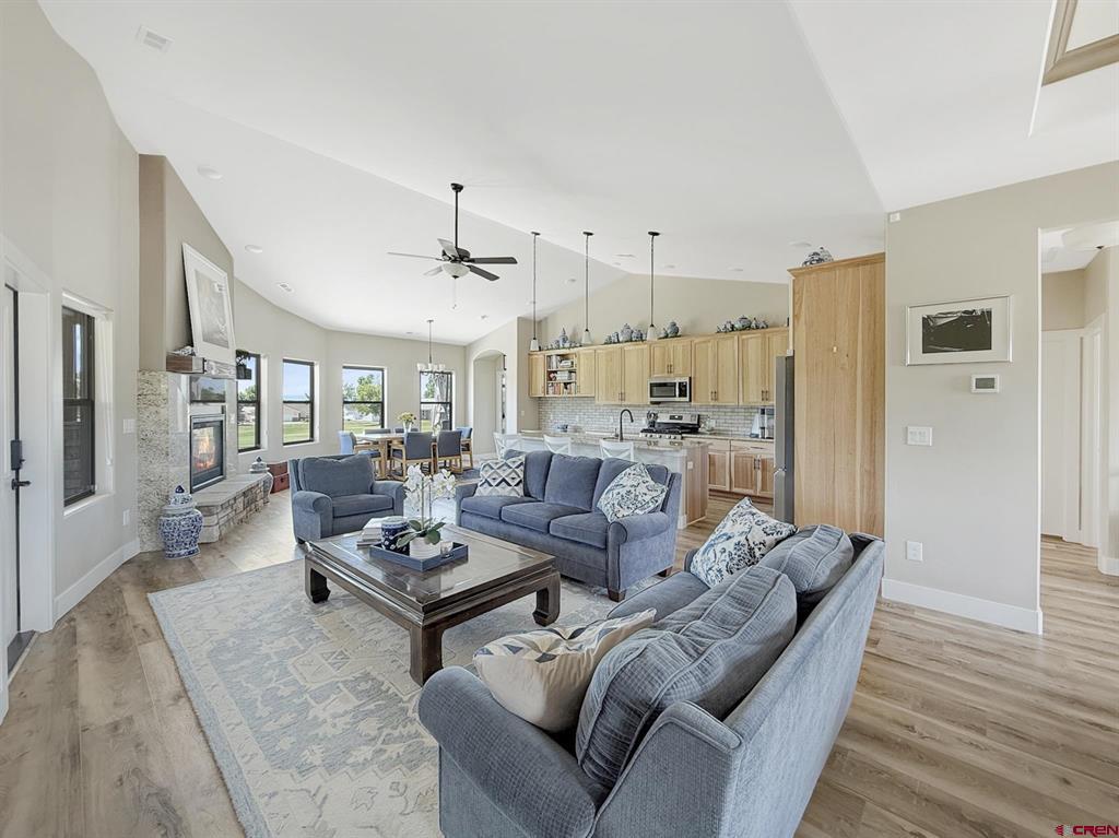 980 SE Fairway Drive