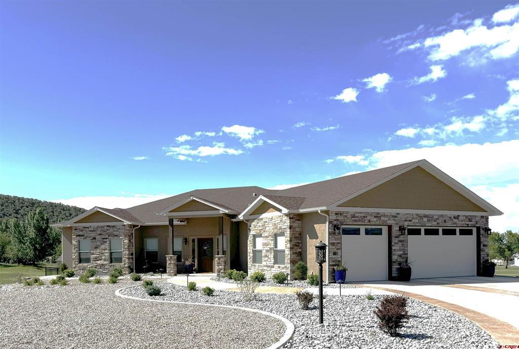 980 SE Fairway Drive