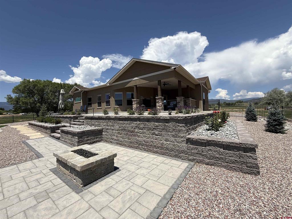 980 SE Fairway Drive