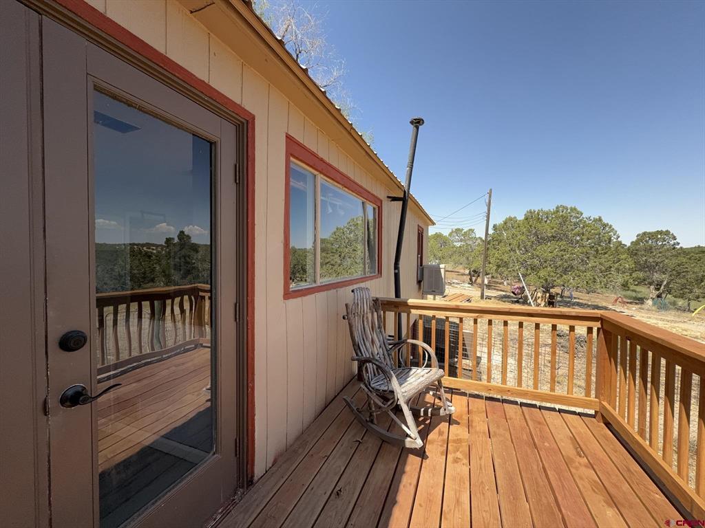 2001 Black Canyon Rd