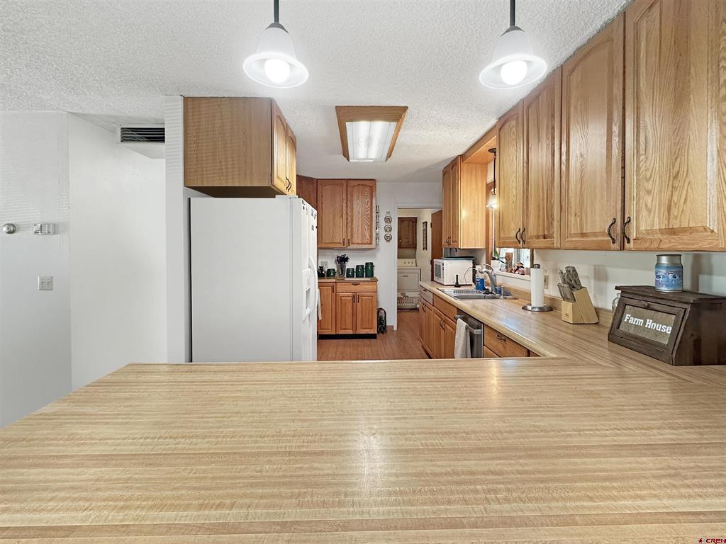 619 Cottonwood Lane