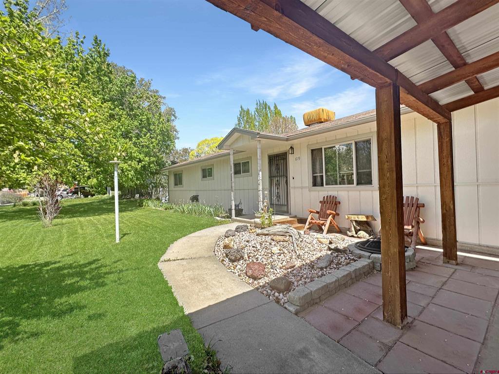 619 Cottonwood Lane