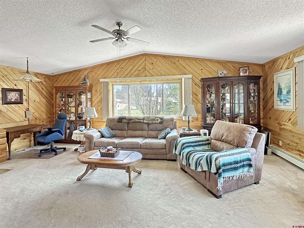 619 Cottonwood Lane