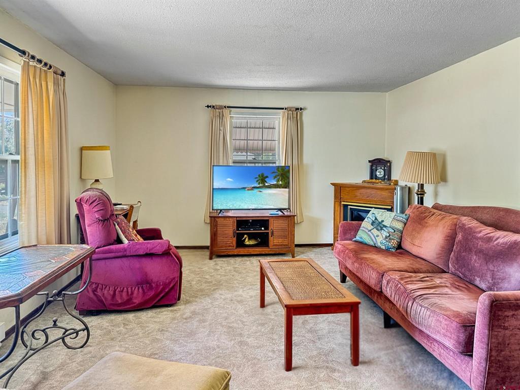 13429 Highway 65