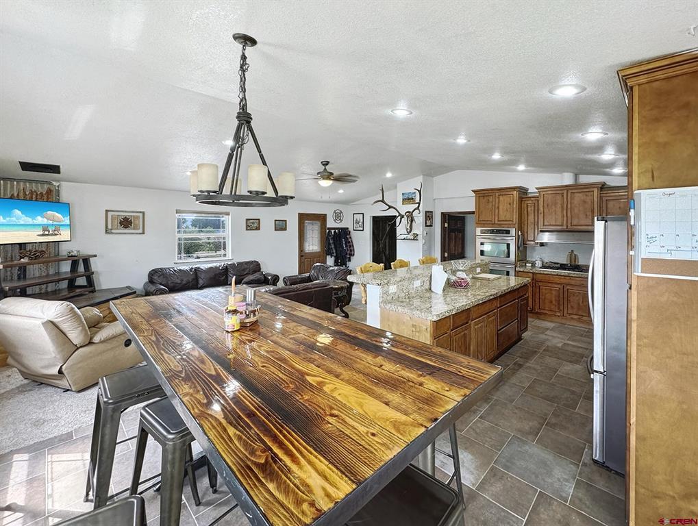 9159 Highway 65