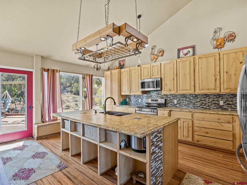 38150 Fruitland Mesa Road