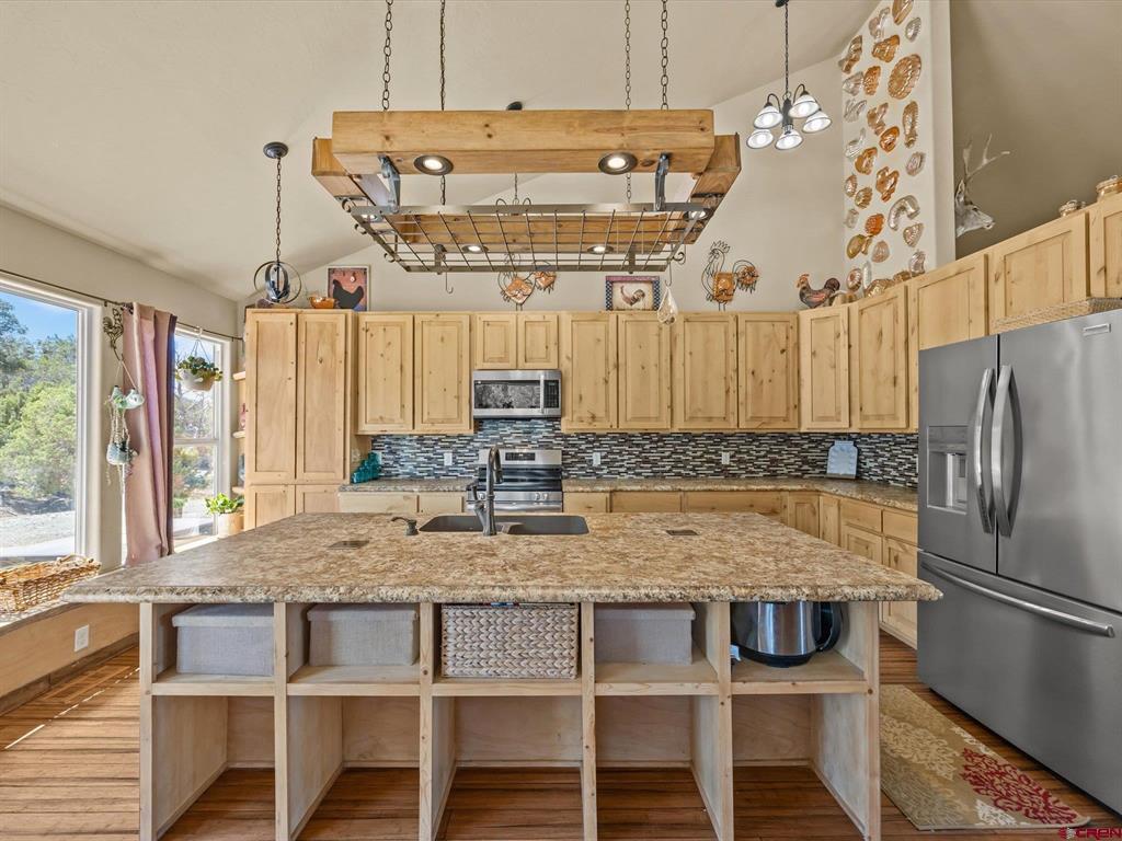 38150 Fruitland Mesa Road