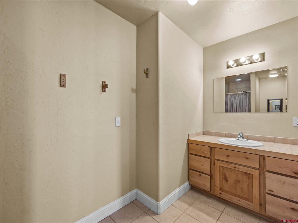 38150 Fruitland Mesa Road