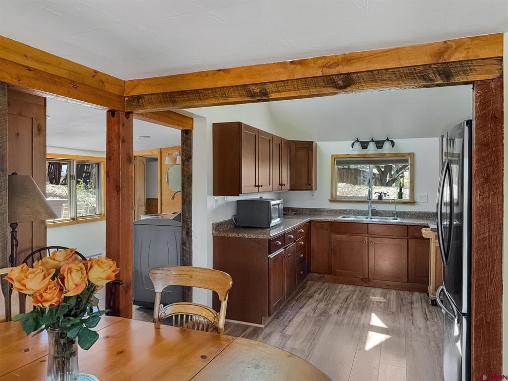 1800 Black Canyon Road