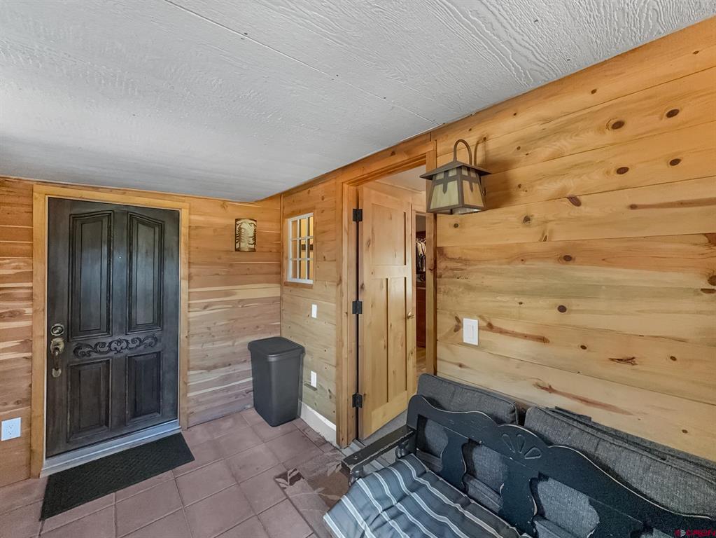 1800 Black Canyon Road
