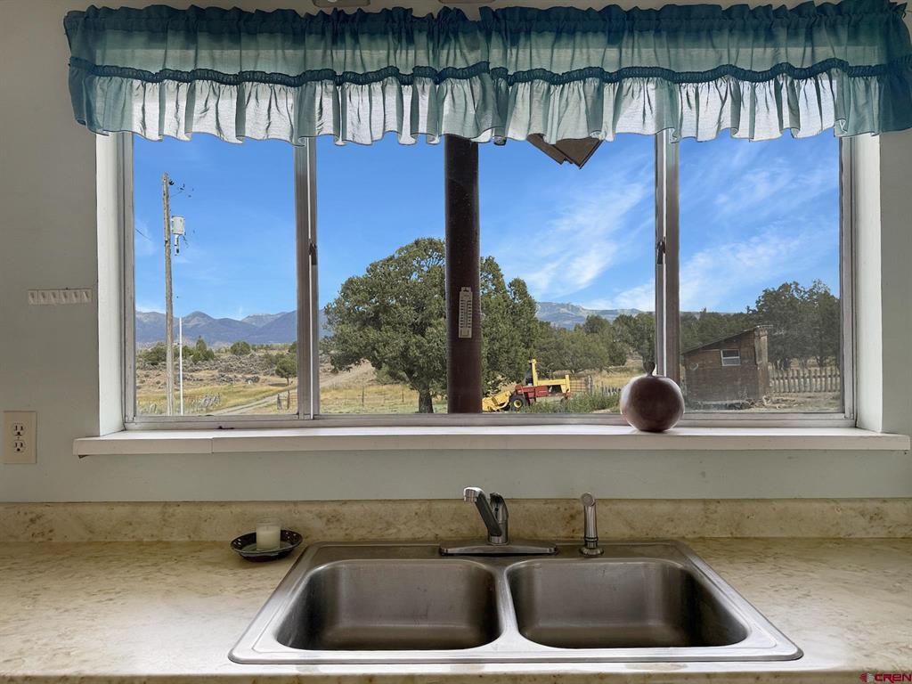 34706 Fruitland Mesa Road