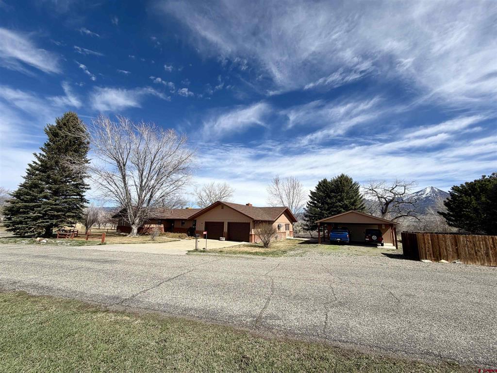 8806 Cottonwood Lane