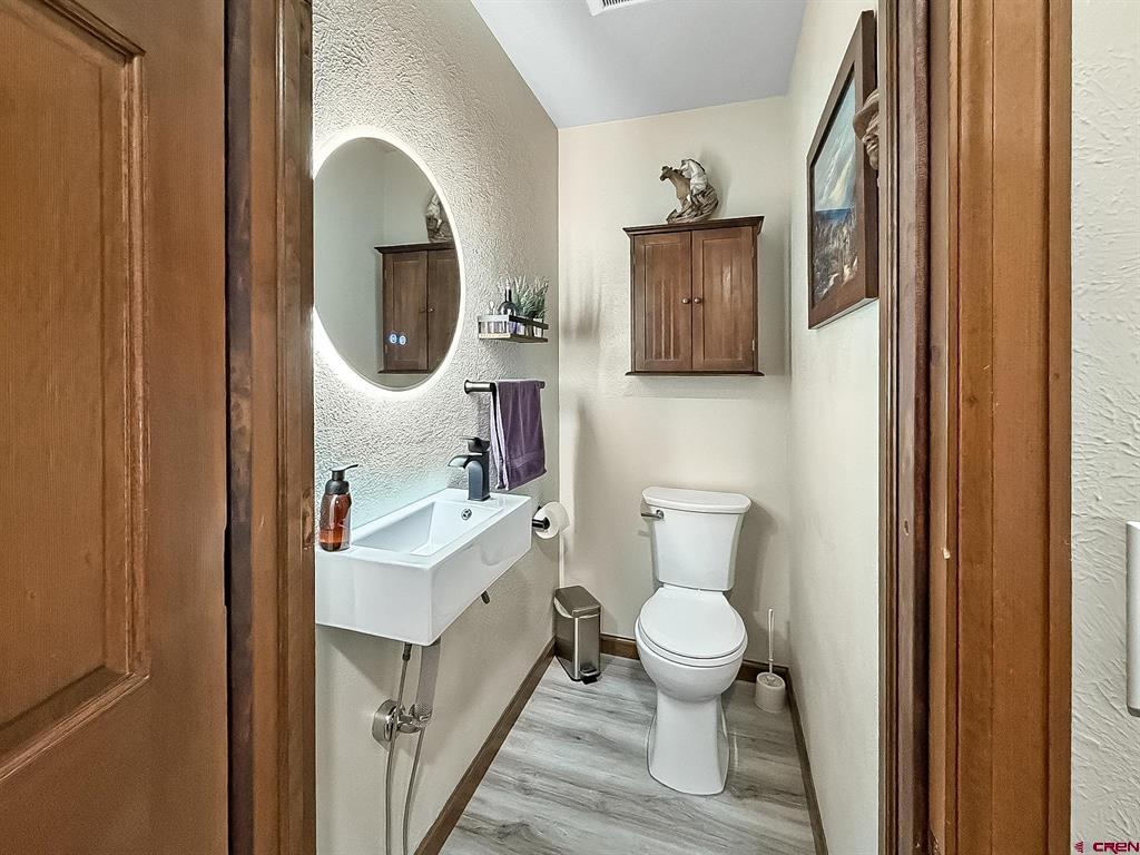 8806 Cottonwood Lane